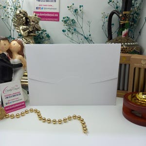 Horizontal White Wedding Envelope – Premium, Wedding Invitations, RSVP, Party – Elegant and Customizable – Eco-Friendly Paper,  Envelopes