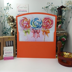 Envelope de convite personalizado, casamentos, aniversários, festas, dia dos namorados, bilhetes de amor, mensagens sinceras, gestos românticos, eventos especiais