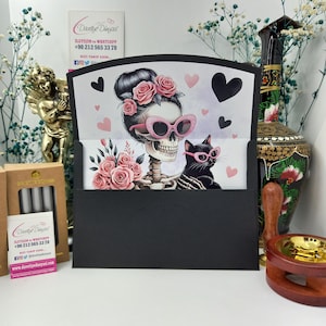 Sobre de invitación personalizado con diseño de chica gótica negra y gato enamorado: invitaciones románticas para bodas, fiestas o eventos de San Valentín, regalo gótico perfecto