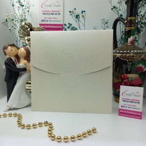 Busta per invito quadrata in fibra di raso color crema – 270 g/m² Premium, personalizzabile per matrimoni, fidanzamenti, compleanni e occasioni speciali