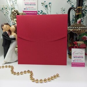 Quadratischer Bahia Red Einladungsumschlag - 270gsm Premium, anpassbar für Hochzeiten, Verlobungen, Geburtstage & besondere Anlässe