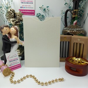 Cremefarbener Pollen Satin Umschlag mit Öffnung von oben - Perfekt für Hochzeiten, Geburtstage, Firmenevents | Premium-Qualität, Creme Einladungen