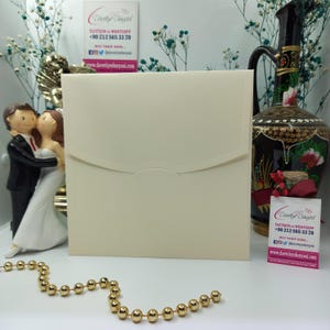 Quadratischer Bahia Creme Einladungs-Umschlag | Personalisierbar, Hochzeit, Geburtstag, Firmen- und Sonderfeierumschläge, besondere Feier, Veranstaltungen