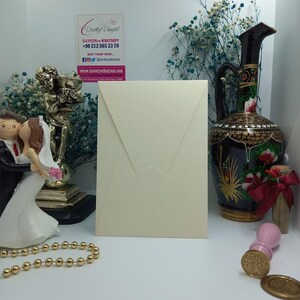 Cremefarbener vertikaler Hochzeitseinladungs-Umschlag für Hochzeiten, Babypartys, Geburtstage, Veranstaltungen und Partys - Elegantes Design, Premium-Qualität