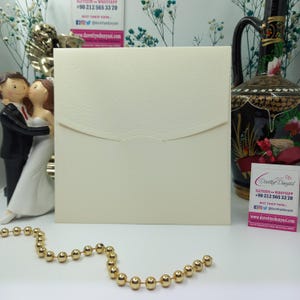 Quadratische Creme Leder Muster Einladung Umschläge, Hochzeit, Verlobung, Geburtstag, Firmenfeier, Premium Papier, Luxus, maßgeschneidert