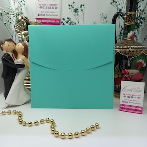 Enveloppe d'invitation carrée vert d'eau Bahia - Personnalisable, papier premium 270 gsm, élégante enveloppe d'invitation de mariage, de fiançailles et d'anniversaire