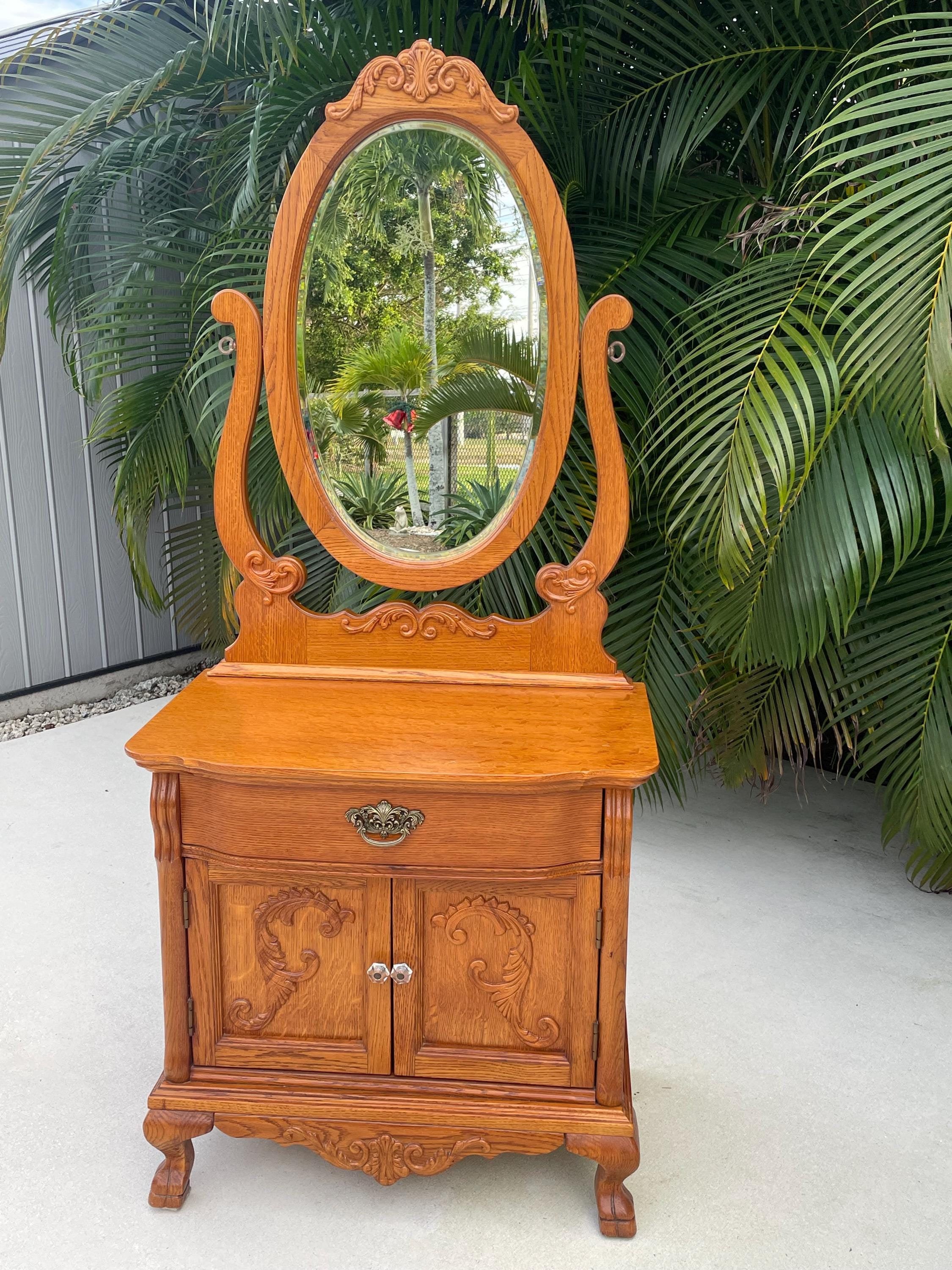 Lexington Furniture Victorian Sampler Collection Washstand Dresser With Mirror