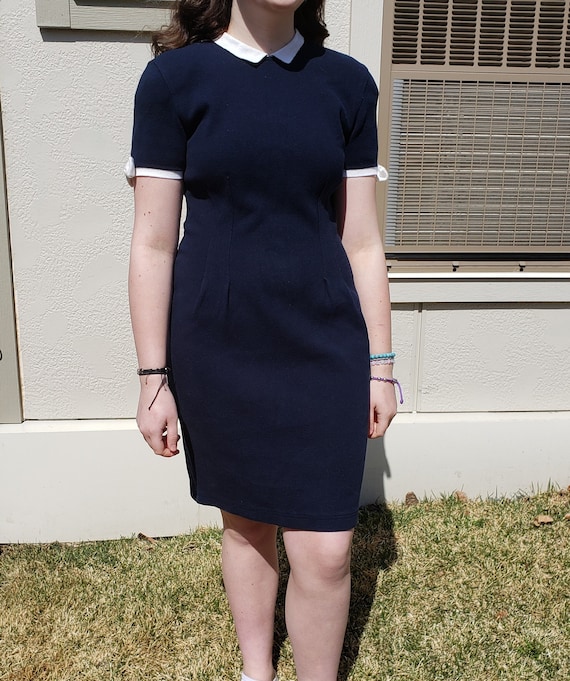 Adrienne Vittadini Vintage Cotton Dress Navy Blue and White Knee Length  Short Sleeve With Bow and Collar Details Cute Retro Sailor Nautical -   Hong Kong