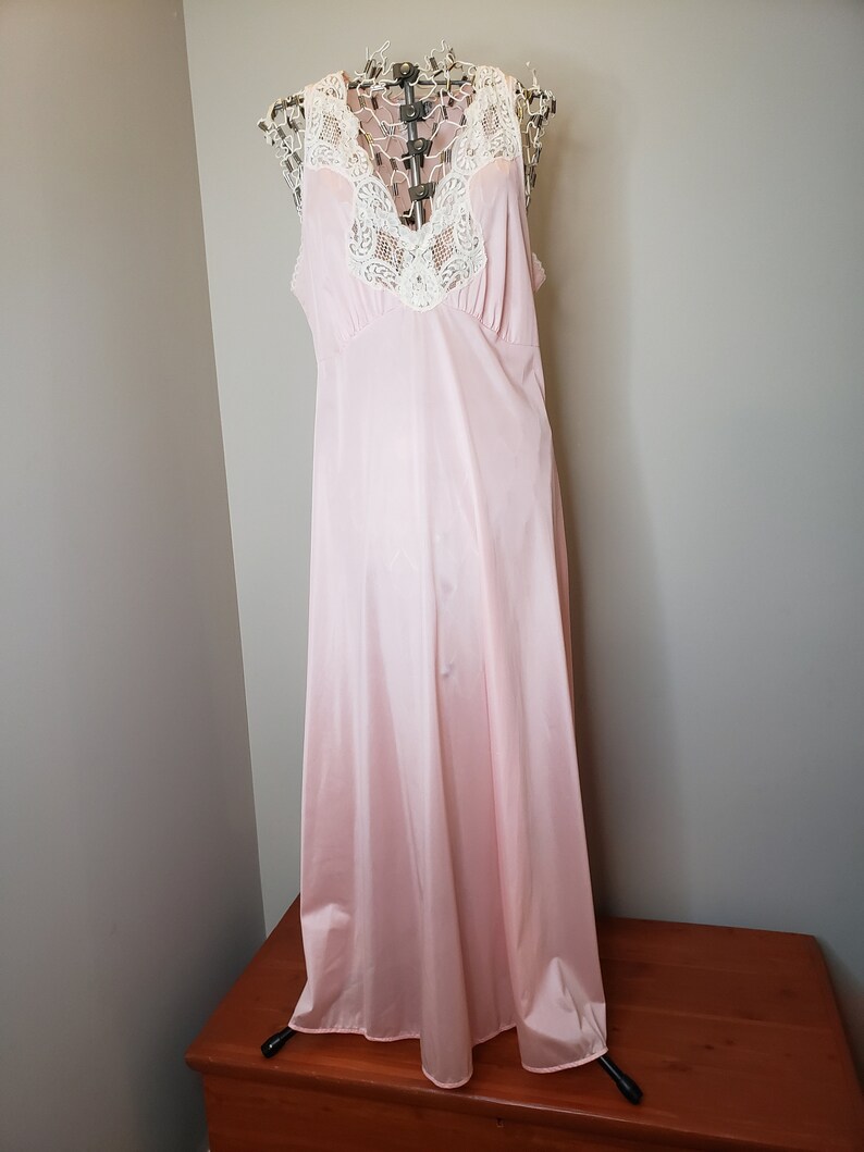 Unmentionables Vintage Lingerie Nightgown Maxi Floor Length Pink Cream Lace Rhinestone Detail Sheer Sexy Slip Negligee 70s 80s Size Large image 3