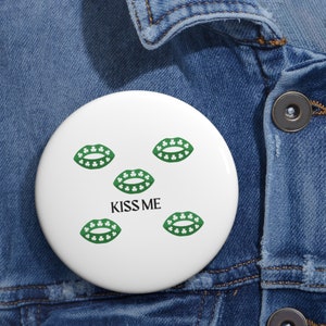 KISS ME-knoppen