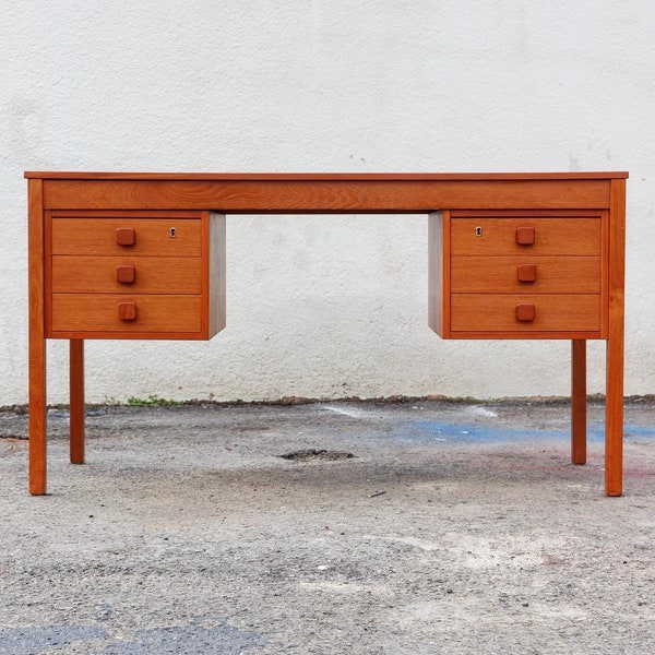 Teak Danish Desk by Domino Møbler