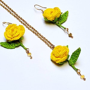 Micro crochet rose miniature flower earrings, lace crochet pendant, microcrochet flower, bridesmaid gift, crochet jewelry
