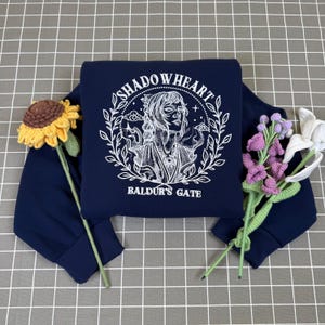 Shadowheart Baldur&#39;s Gate Hoodie, Embroidered Dark Fantasy Sweatshirt for Gamer & DnD Fans, Witchy Aesthetic Gift.
