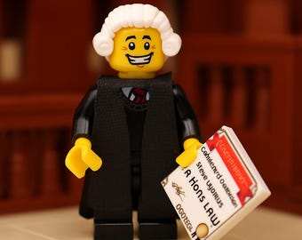 Personalised LAW Graduate Engraved LEGO® Brick & Minifigure Student, University, Grad using 100% Brand New LEGO®
