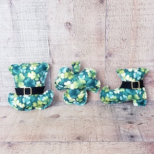 Mini St. Patrick&#39;s Day Pillows, St. Patrick&#39;s Decor, Tiered Tray Decor, Farmhouse Shamrock Decor,St. Patty&#39;s Day Bowl Fillers, Irish Decor