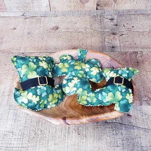 St. Patrick&#39;s Day Mini Pillows, St. Patrick&#39;s Decor, Tiered Tray Decor, Farmhouse Shamrock Decor,St. Patty&#39;s Day Bowl Fillers, Irish Decor
