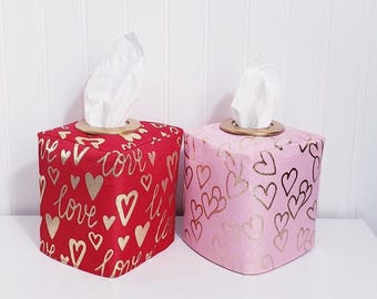 Valentine's Day Decor, Hearts Decor, Valentine's Decor, Valentine's Tissue Cover, Holiday Tissue Holder, Valentine's Decoration,Tissue Cover