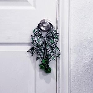 St. Patrick's Day Decor, Shamrock Decor, Four Leaf Clover, Door Knob Hanger, Door Decor, Holiday Decor, Shamrock Door Decor