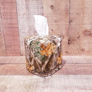Camo decoration, Tissue Box Cover, Camo Tissue Box Cover, Hunting Decor, Fabric Tissue Cover, Mancave Decor, Decorative Tissue Box Cover