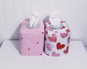 Valentine's Day Decor, Hearts Decor, Valentine's Decor, Valentine's Tissue Cover, Holiday Tissue Holder, Valentine's Decoration,Tissue Cover