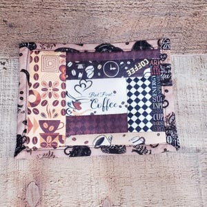 Tapete para taza con temática de café, tapete acolchado para taza, tapete otoñal para taza, decoración de cafetería, posavasos para café, bandeja para refrigerios, posavasos acolchado, decoración otoñal, cafetería
