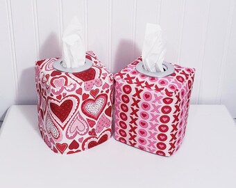 Valentine's Day Decor, Hearts Decor, Valentine's Decor, Valentine's Tissue Cover, Holiday Tissue Holder, Valentine's Decoration,Tissue Cover