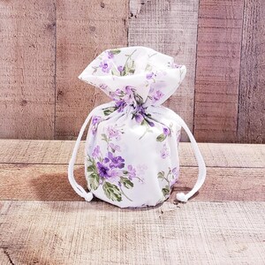 Lila Blumendekor, Seidenpapierbezug, Toilettenpapierbezug, Badezimmerdekor, Frühlingsdekor, Ersatztpapierbezug, Bauernhausdekor