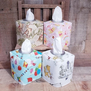Winnie de Pooh hoes tissuebox, stoffen tissuebox hoes, decor kinderkamer, stoffen tissuebox, Winnie de Poeh, Pooh Bear