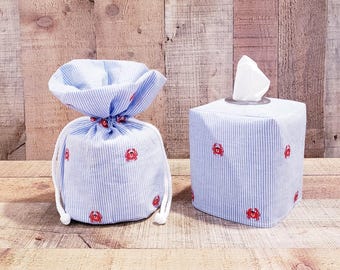 Funda de tela para caja de pañuelos desechables con rayas azules y blancas, decoración de cangrejo, portarrollos de repuesto, decoración náutica, soporte para caja de pañuelos, decoración para el baño