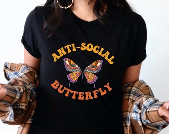 Camisa de mariposa antisocial, camisa sarcástica, camiseta introvertida, camiseta gráfica divertida, camisa de distancia social, linda camisa introvertida