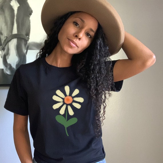 Camisa Daisy Margarita pintada a mano Camiseta floral Mujer Camisa de flores silvestres Camisa pintada a mano Camisa de flores Regalo para ella Etsy Mexico