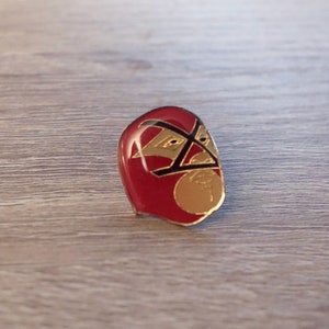 Luchador - Vintage Metal Pin