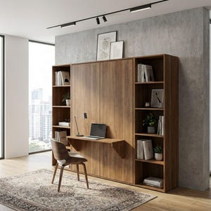 Puede incluir: Un mueble de pared moderno de madera con un escritorio plegable, estanterías integradas y una silla. La unidad es de madera oscura e incluye un portátil, una lámpara de escritorio y objetos decorativos. La habitación tiene una ventana grande y una alfombra estampada.