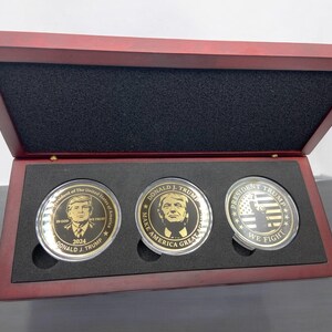 ドナルド・トランプ金貨4枚セット ディスプレー付き Trump silver coin