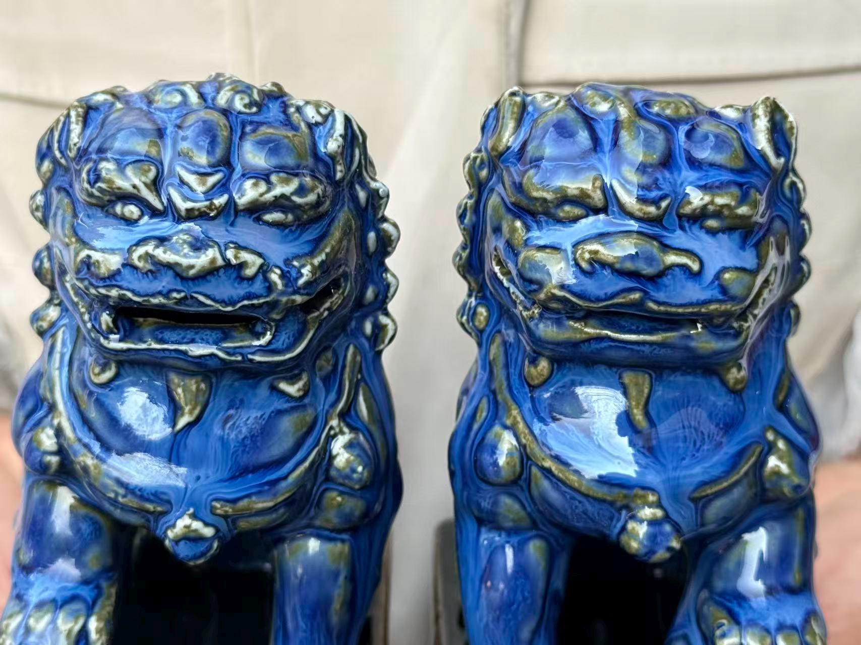 A Pair Vintage Ceramic Foo Dog Statues Chinese Guardian Lion Figurines ...