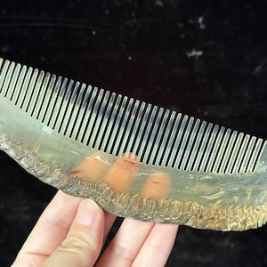 6.49&quot;Natural Boutique cattle/yak Horn Comb Hair Brush,  100% ox horns  Genuine Horn Pocket Beard Comb Anti Static, Handle Horn Massage Comb