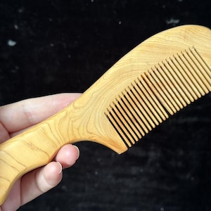 Natural Wood  Beard Comb wooden combs for Beard Hair Mustache Men & Women, Travel-Friendly, Eco-Friendly Grooming Solution Anti-static comb.