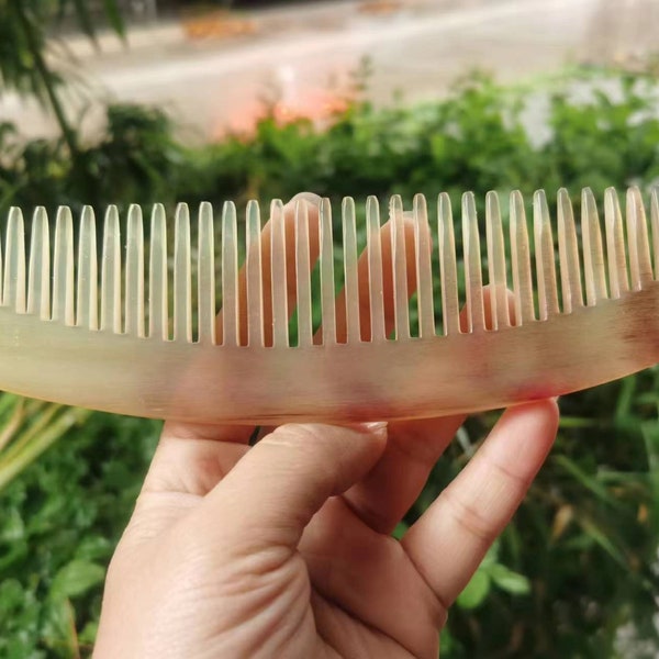 Natural Boutique cattle/yak Horn Comb Hair Brush, Handle Horn Massage Comb, ox horns 100% Genuine  Horn Pocket Beard Comb Anti Static  hh122