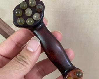 Masajeador de cuero cabelludo de madera natural, herramienta de masaje de cabeza de mano, relajación y alivio.
