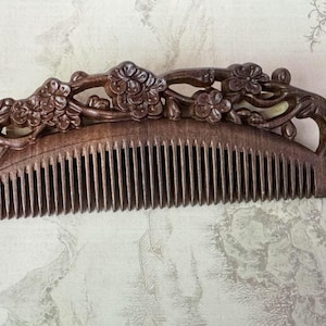 Wood Beard Comb wooden combs for Beard Hair Mustache Men & Women,Travel-Friendly, Eco-Friendly Grooming Solution Anti-static comb craft S200