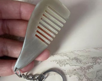 Natural Yak Horn mini Comb, Handmade Hair Comb Massage Scalp Brush, anti-static Fine Tooth Pocket Horn Comb Pendants.