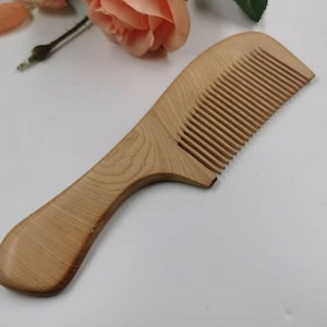 Natural Wood  Beard Comb wooden combs for Beard Hair Mustache Men & Women, Eco-Friendly Grooming Solution Anti-static comb，Travel-Friendly .