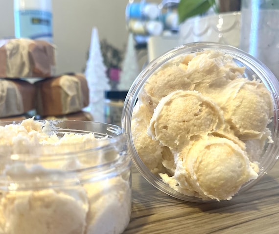 Non-foaming sugar scrub