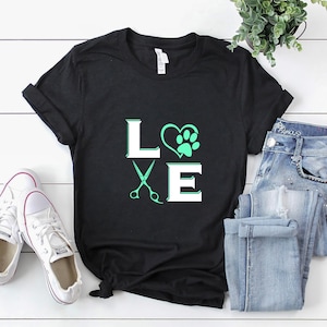 Dog Groomer Shirt / Dog Groomer Gift / Dog Grooming Shirt / Dog Groomer T-Shirt / DOG Pet Grooming Stylist Cute Groomer Vet Tech Shirt