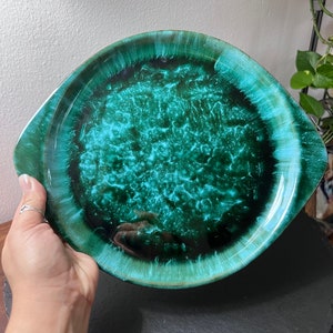 Vintage Blue mountain pottery serving tray/platter. Blue & green glaze design, made in Canada. Stamped and sticker on back.