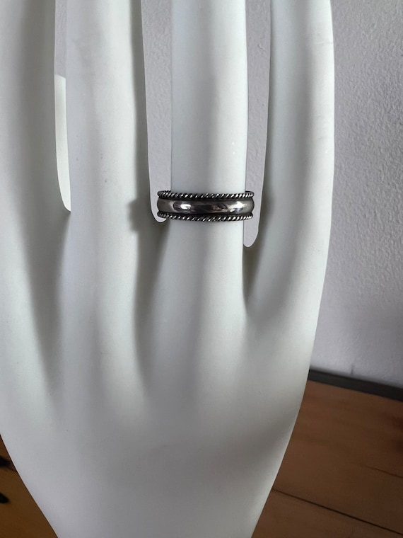 Vintage 925 sterling silver weaved ring band