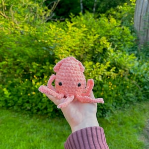 crochet squid plushie