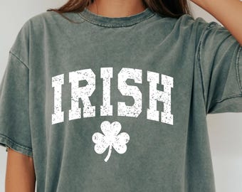 Comfort Colors® Vintage irisches Hemd, Retro St. Patricks Day T-Shirt, Shamrock Grafik-Shirt, glückliches irisches Klee-T-Shirt, übergroßes salbeigrünes T-Shirt