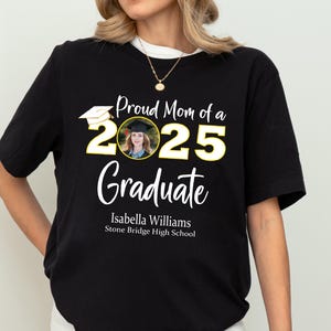 Stolze Familie 2025 Graduate Tee: Kundenspezifisches Abschluss-Hemd