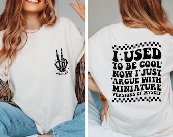 Funny Mom T-Shirt: Skeleton Hand Mom Life Tee